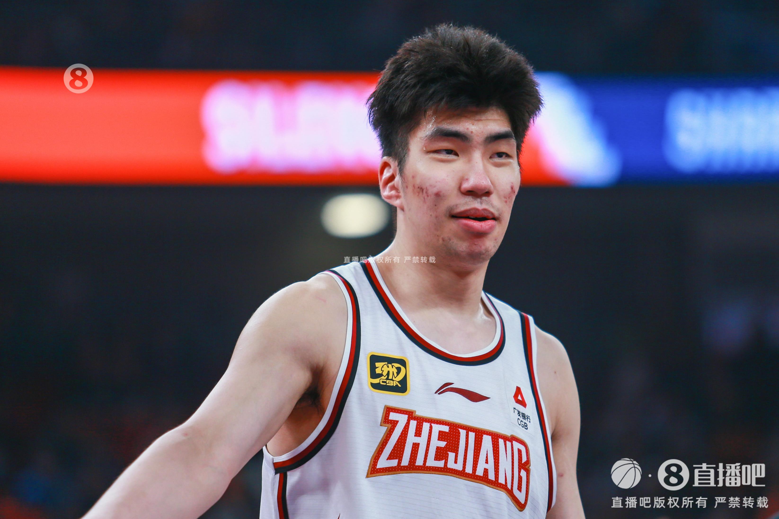 效率極高！余嘉豪8中8貢獻(xiàn)20分7板 罰球5中4
